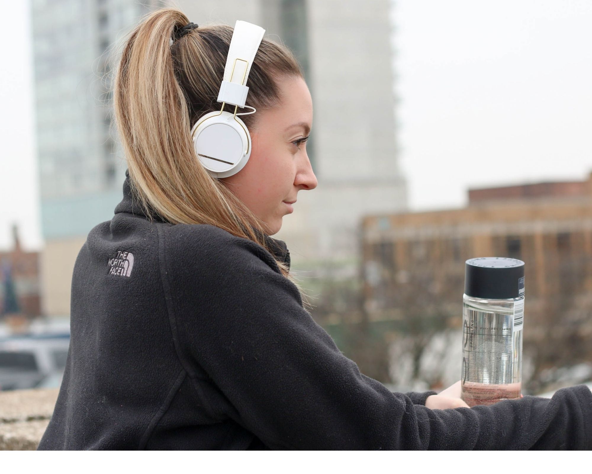 מהסוג ועד למינון: כל מה שצריך לדעת על אבקת חלבון לספורטאים